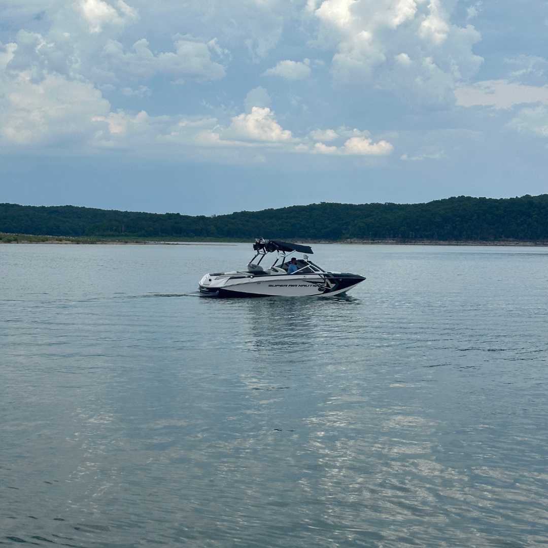 Picture of 16 PASSENGER NAUTIQUE G23 SURF BOAT